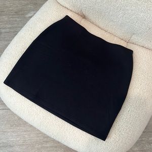 H&M Black Mini Skirt